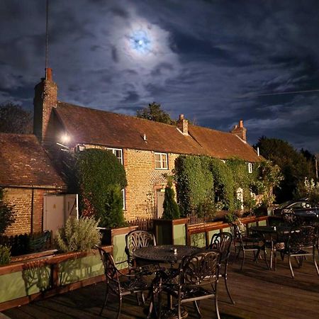 Heaven'S Kitchen At Squirrel Inn Godalming Exterior foto